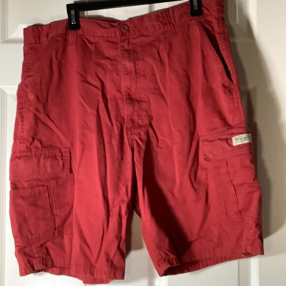 Wranglers Authentic Men Cargo Shorts - Picture 2 of 11